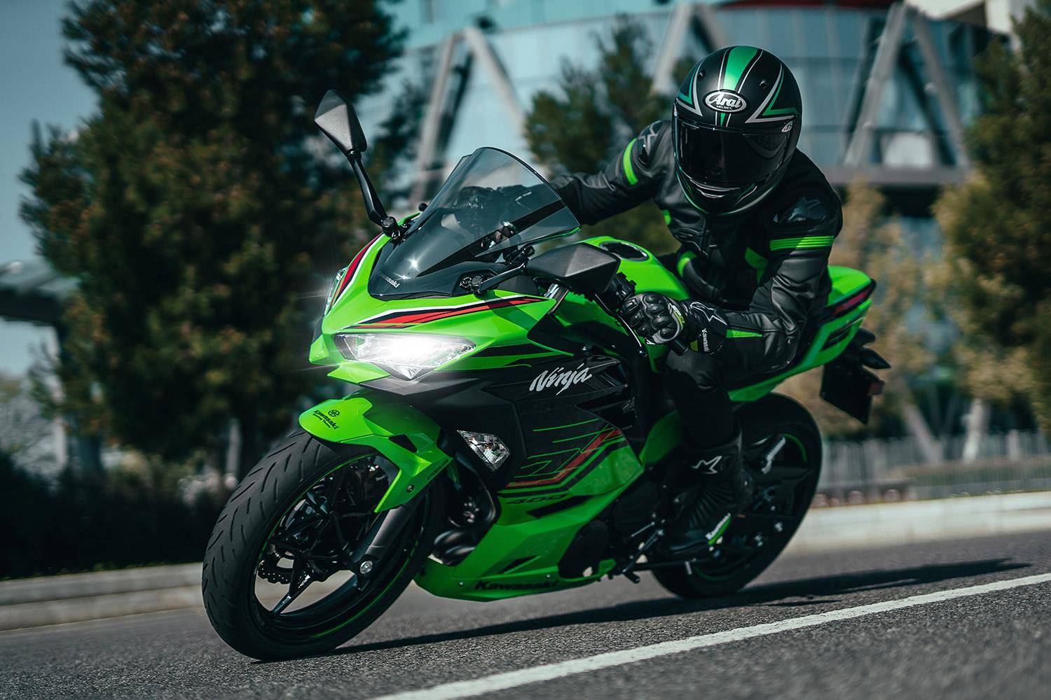 Kawasaki Ninja 400 Price Specification and feature list details